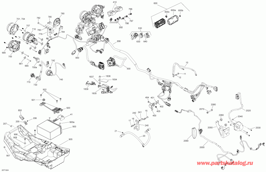 ATV BRP 005 - Outlander MAX 6X6 - 650 EFI - T3, 2019 - ��������� Outlander 6x6 650 Efi 1000 Efi ������